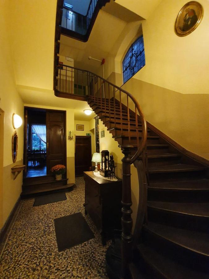 Erasmus Hotel Gent Bagian luar foto