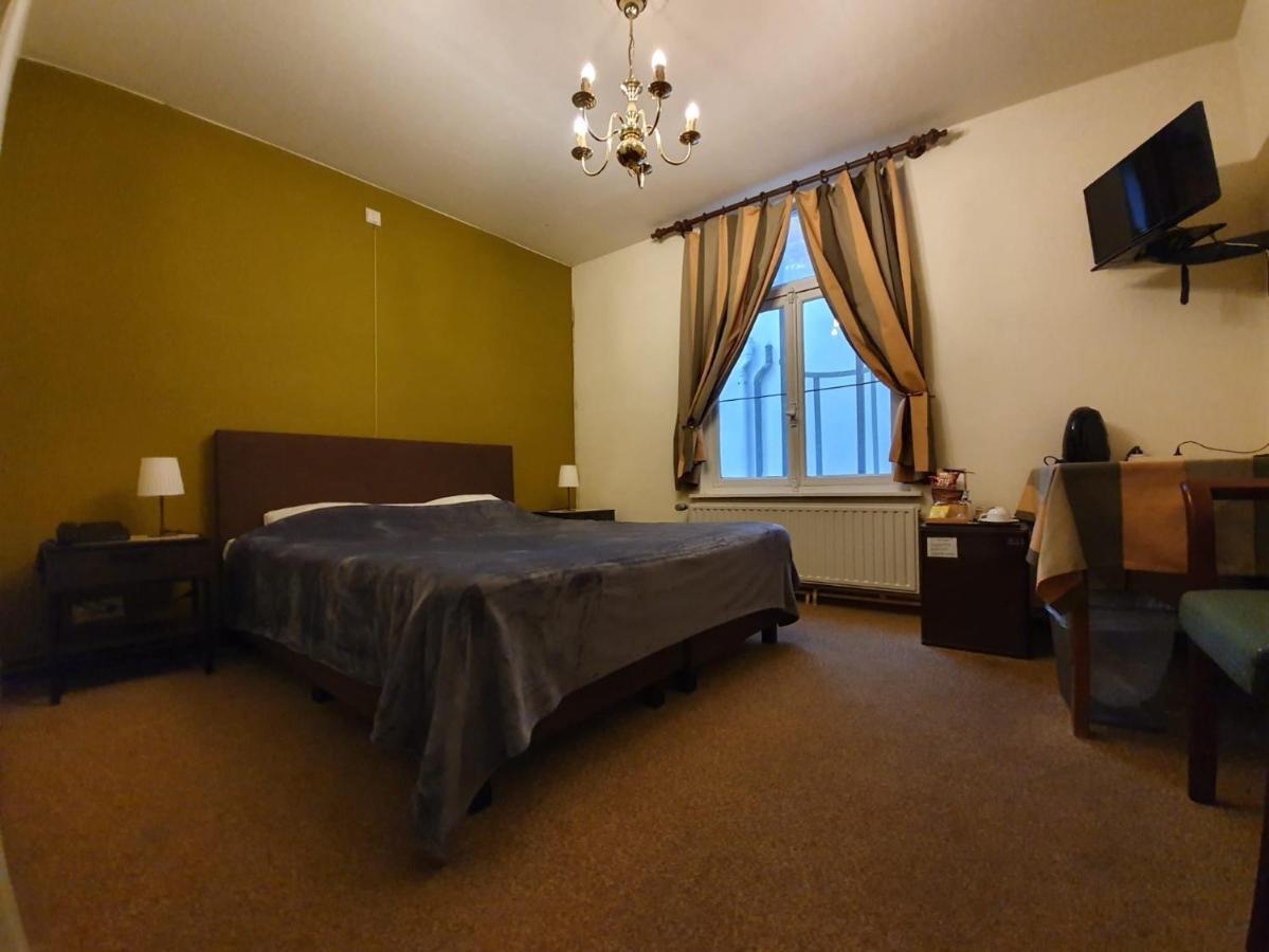 Erasmus Hotel Gent Bagian luar foto